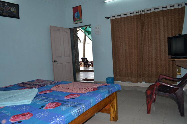 Solgaonkar Beach Resort, Tarkarli 4